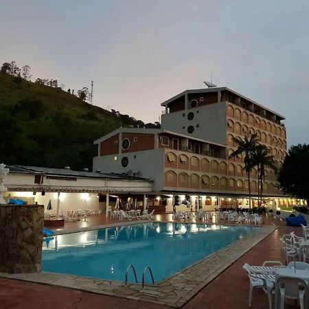 Agradavel Flat - Cavalinho Branco - Aguas De Lindoia Apartment Bagian luar foto