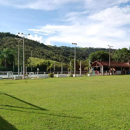 Agradavel Flat - Cavalinho Branco - Aguas De Lindoia Apartment Bagian luar foto