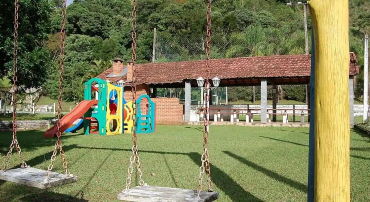 Agradavel Flat - Cavalinho Branco - Aguas De Lindoia Apartment Bagian luar foto