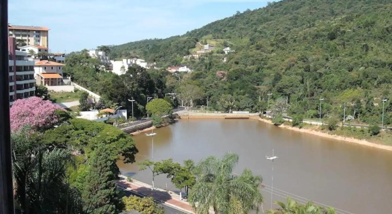 Agradavel Flat - Cavalinho Branco - Aguas De Lindoia Apartment Bagian luar foto